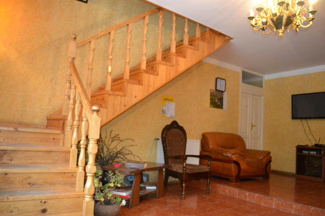 Hotel Gudauri Kvesheti Bilik gambar